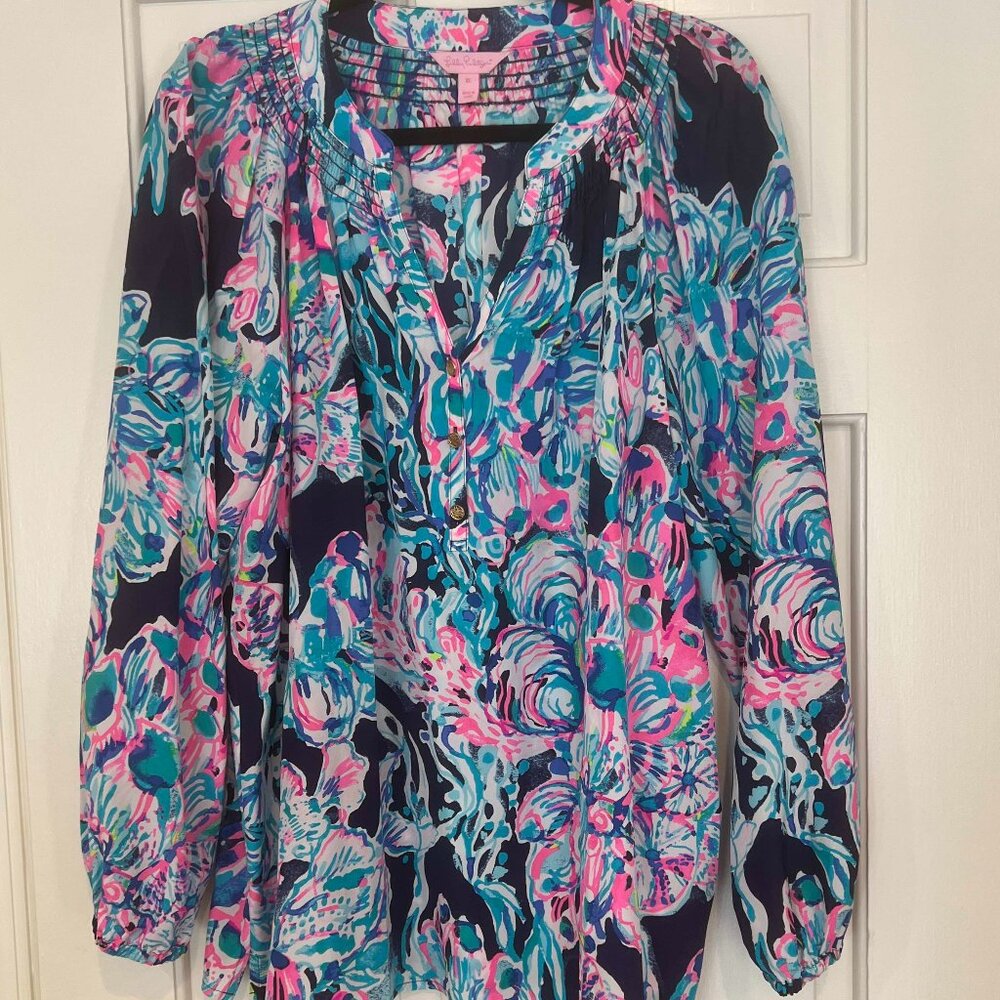 Lilly Pulitzer Elsa Silk Blouse Navy Background - Size XL